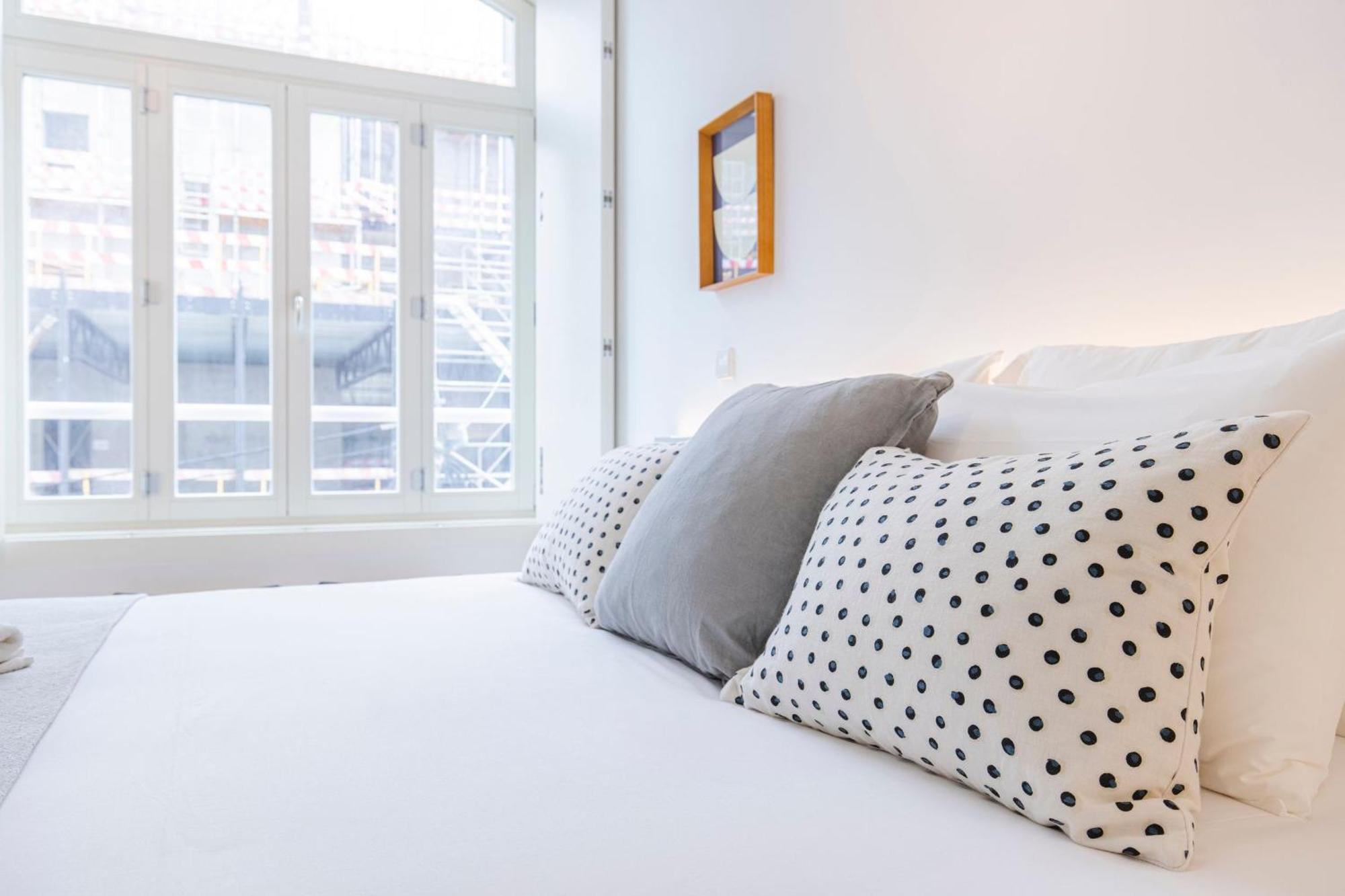 Modern Rustic Flat In Santos By Lovelystay Lisboa Exterior foto
